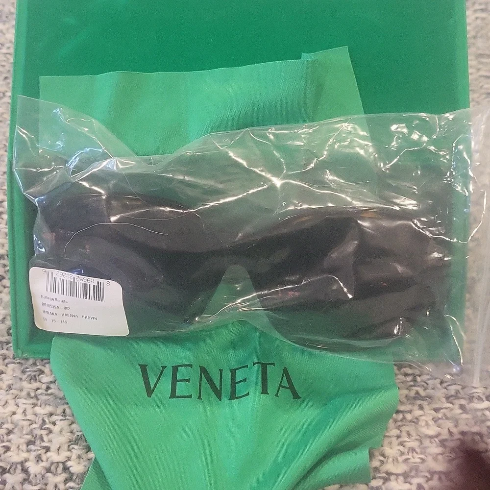 Bottega Veneta Brown Square Made In Italy New  Sunglasses Case Luxery